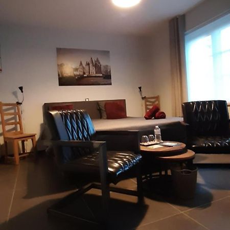 B & B Victors Hof, Met Zwemvijver In Landelijke Setting Lievegem Екстериор снимка