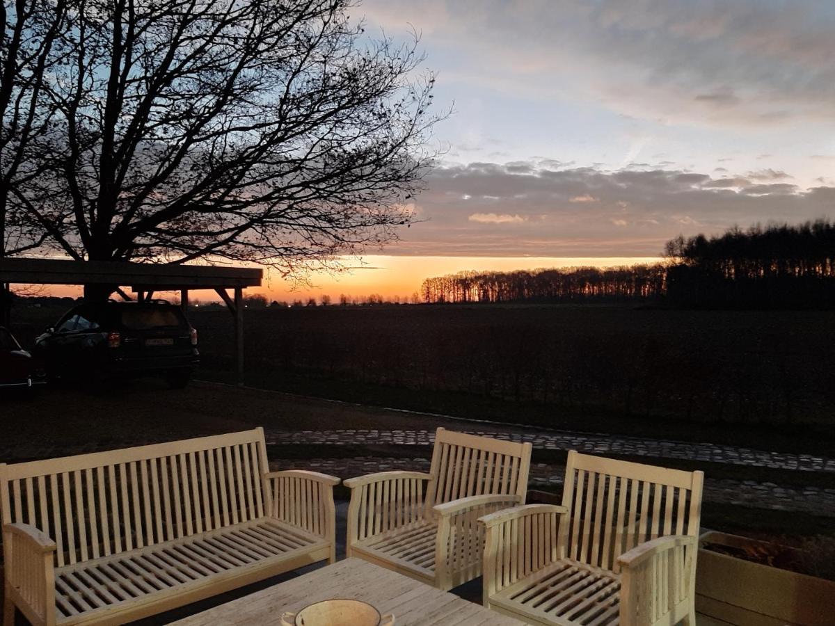 B & B Victors Hof, Met Zwemvijver In Landelijke Setting Lievegem Екстериор снимка
