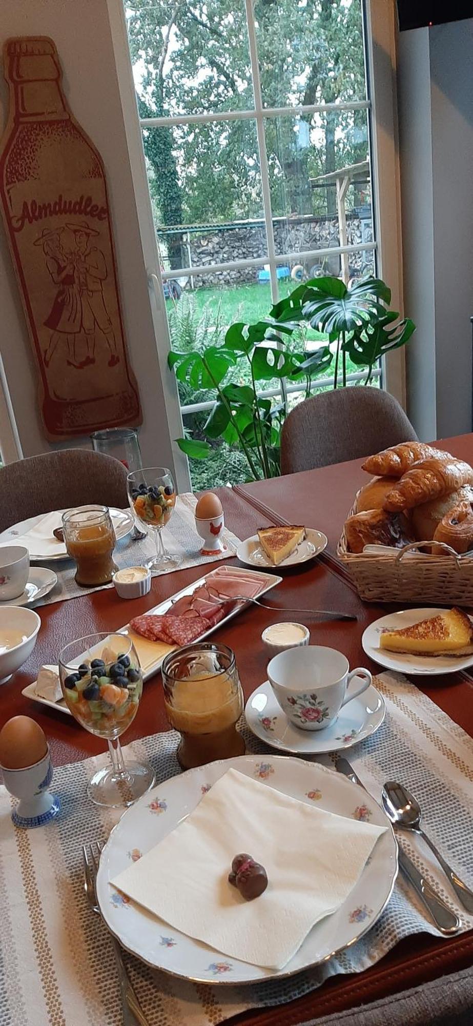 B & B Victors Hof, Met Zwemvijver In Landelijke Setting Lievegem Екстериор снимка